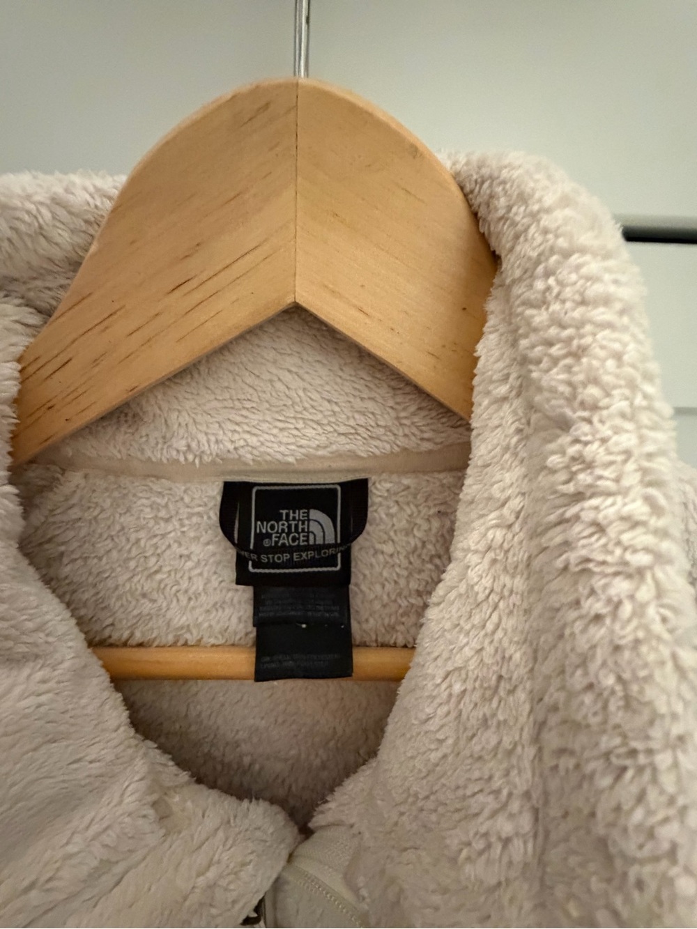 The North Face Osito Fleece Jacket Cream Small Like New! - Picture 5 of 5
